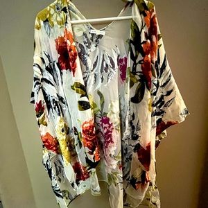 💚 Women’s Lightweight Shawl